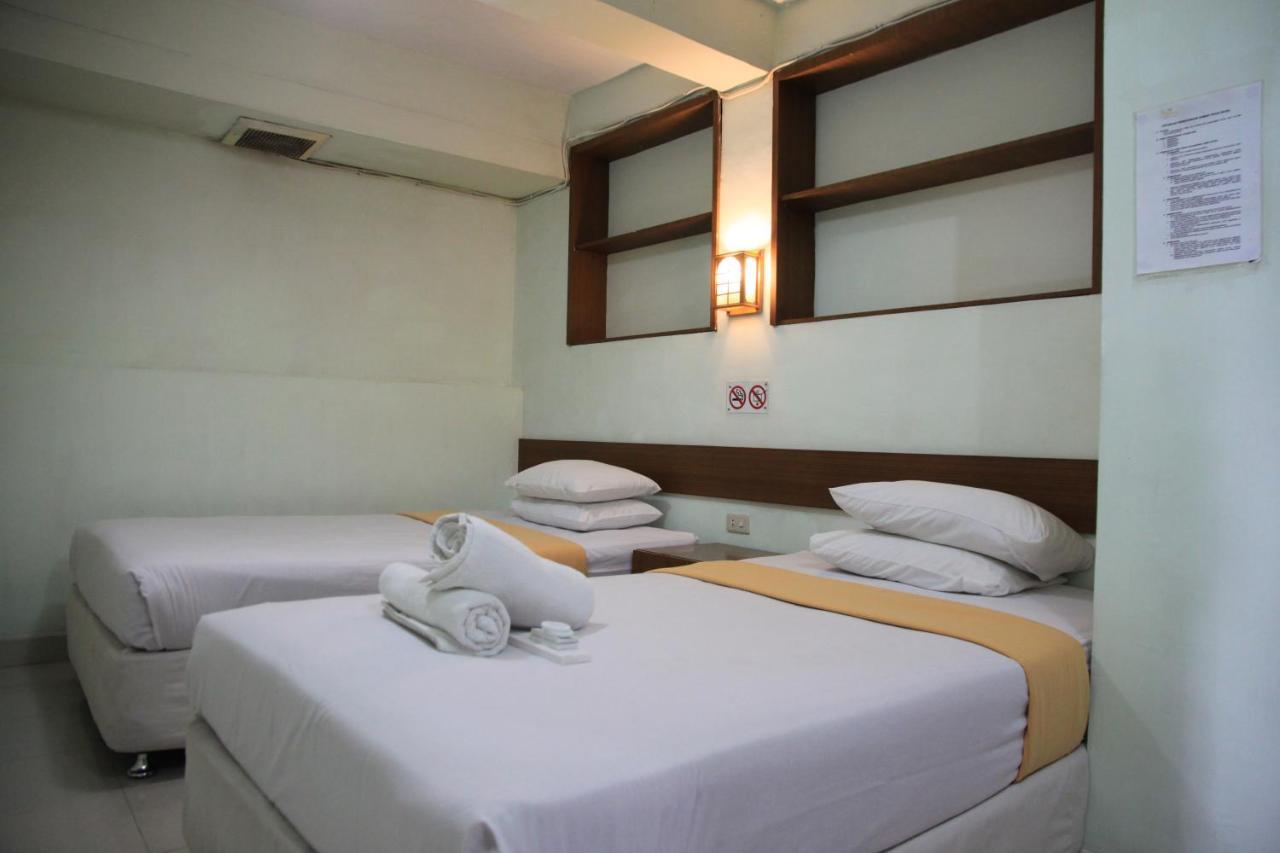 Pandu Lakeside Hotel Parapat Exterior foto